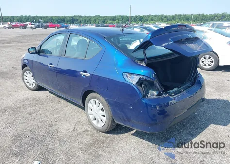 2019 Nissan Versa 1.6 Sv z USA, uszkodzony, nr VIN 3N1CN7AP1KL820681